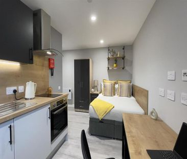 Studio to rent - Photo 5