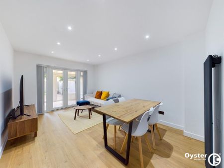 3 bedroom terraced house to rent - Photo 4