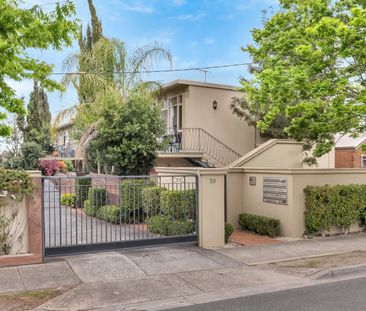 7/70 Collins Street, Thornbury VIC 3071 - Photo 1