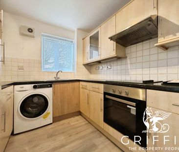 Chestnut Road, Vange, Basildon, SS16 - Photo 5