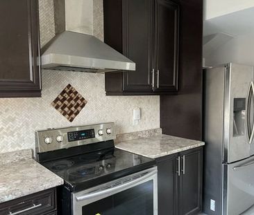 For Lease - 14 Porter Creek Hollow, Brampton, Ontario - Photo 4