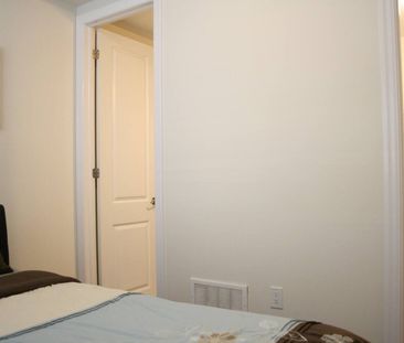 For Lease - 3326 Carding Mill (M Flr) Trail Unit# Main Floor, Oakvi... - Photo 6