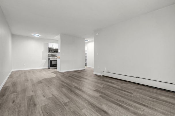 Cloverdale Apartments - Photo 1