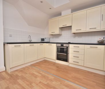 2 bedroom flat to rent, - Photo 6