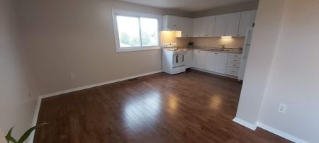 For Lease - 25B Cundles Road, Barrie, Ontario - Photo 5