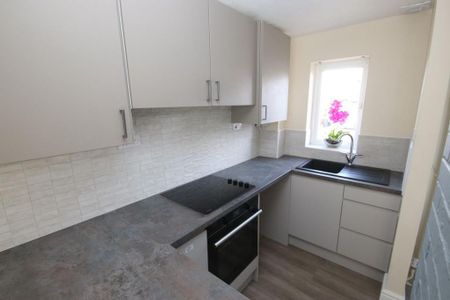 1 bedroom end of terrace house to rent - Photo 4