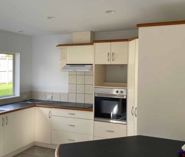 3 Bedroom plus Study in Pinehill - Photo 3