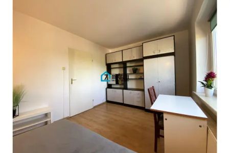 TRZY POKOJOWE 60 m2 - DLA STUDENTÓW- całość 1650zł! - Фото 5