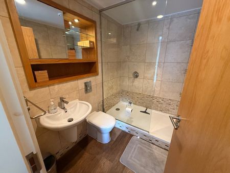 2 Bed Flat, Church Street, M4 - Photo 5