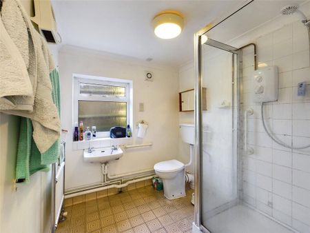 6 bedroom end of terrace house to rent - Photo 3