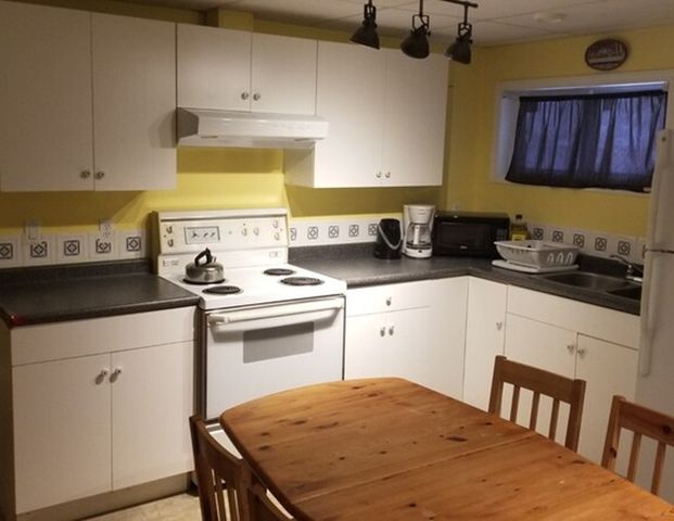 Walk out 1 bed, 1 bath in Rutland - Photo 1