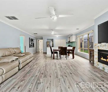 “FANTASTIC FAMILY HOME” - Photo 3