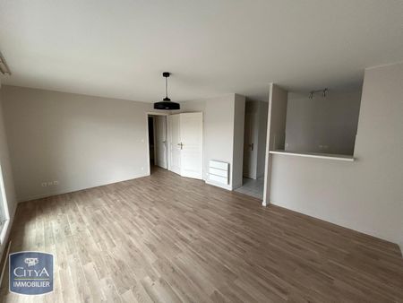 Location Appartement 2 pièces 47m² LILLE 59000 - Photo 2