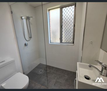 Comfy Living in Bayside Location - Photo 5