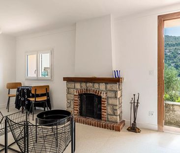 Charmant T2 avec terrasse, meublé et entièrement rénové - Photo 4