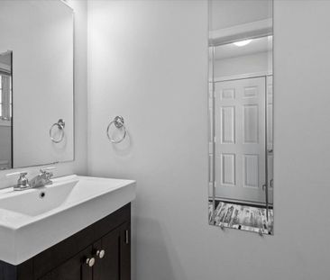 For Lease - 32 Michael Crescent, Barrie, Ontario - Photo 1