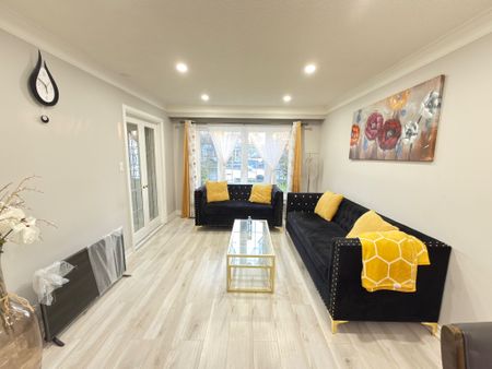 For Lease - 21 Greenwood Crescent, Brampton, Ontario - Photo 3