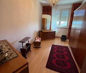 Gepflegte 4.5-Zimmer-Wohnung mit Balkon - Foto 4