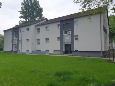 Ihr neues Zuhause: Renovierte Erdgeschosswohnung mit Balkon! - Foto 5