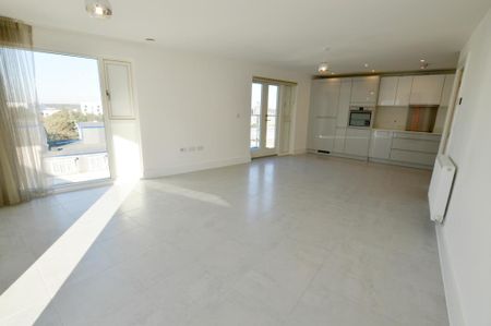 2 bedroom apartment to rent - Photo 2