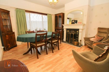 4 bedroom bungalow to rent - Photo 2