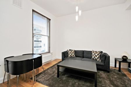 1 bedroom flat to rent - Photo 2