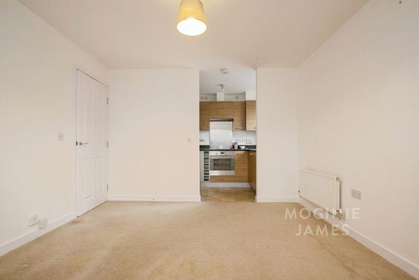 1 bedroom flat to rent - Photo 1