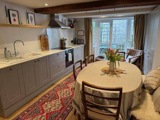 The Butts, Poulton, GL7 - Photo 1