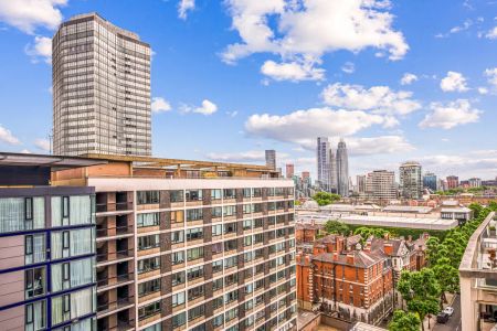 3 bedroom flat in London - Photo 3