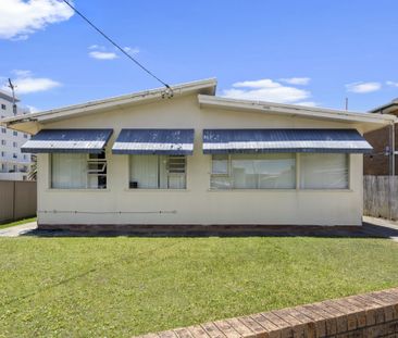 Two Bedroom Unit in Sought After The Entrance - Photo 5