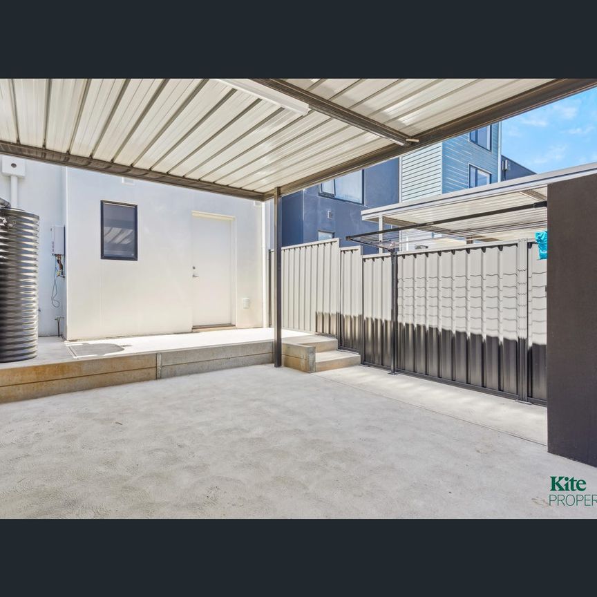 8 Rockhampton Lane, Port Adelaide, SA 5015 - Photo 1