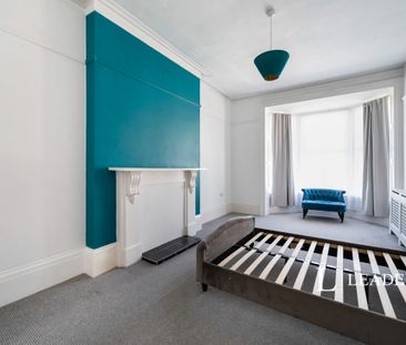 2 bedroom flat to rent Elphinstone Road, Southsea - Photo 5