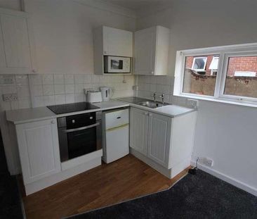 Arthur Road, Southampton, SO15 - Photo 3