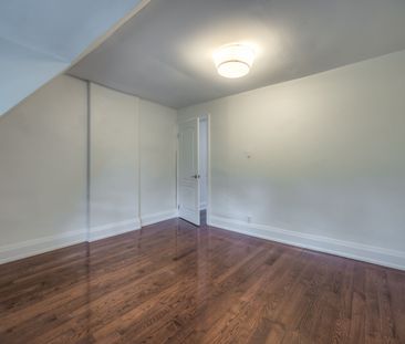 For Lease - 22 Rusholme Park Crescent Unit# Upper, Toronto, Ontario - Photo 2