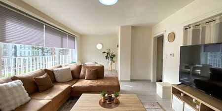 Appartement te huur in Gent voor € 875 met 1 slaapkamer - Photo 2