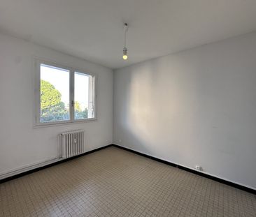 Location Appartement 4 pièces 75m² MONTPELLIER 34070 - Photo 4