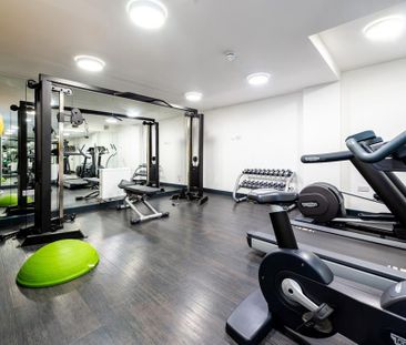 Studio to rent - Photo 2