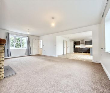 5 bedroom detached house to rent - Photo 1