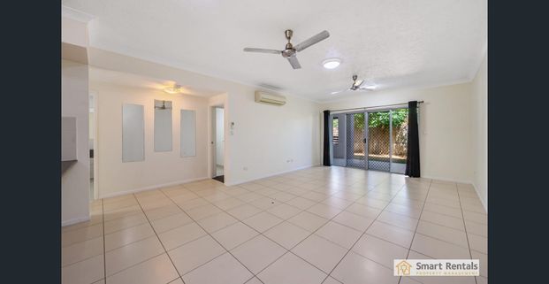 Modern Unit with Private Courtyard - Photo 1