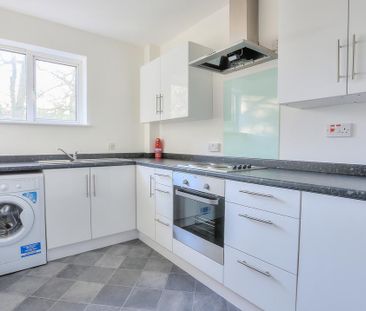 2 bedroom apartment to rent - Photo 6
