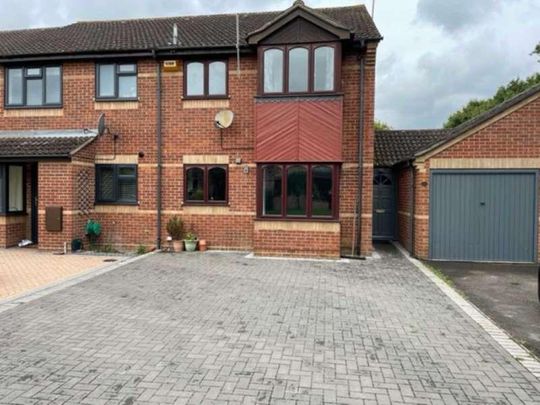 Belvedere Walk, Winnersh, RG41 - Photo 1