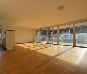 IN THE HEART OF HINWIL WITH A VIEW OF THE BACHTEL - Foto 6