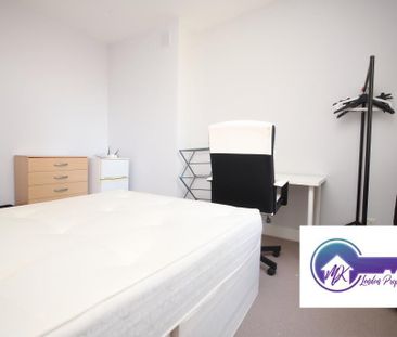 1 Bedroom Room in Flat Share To Rent - Photo 2