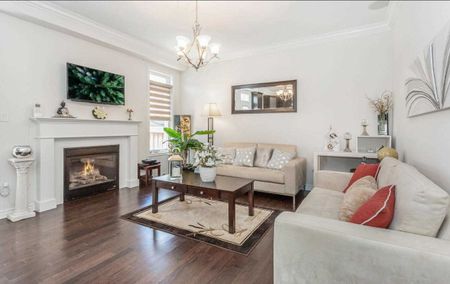 For Lease - 304 Trudeau Drive, Milton, Ontario - Photo 2