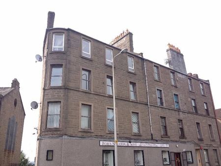 3 bedroom flat to rent - Photo 5