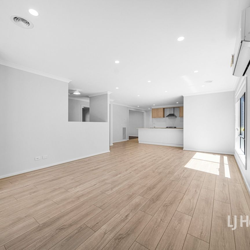 5 Earlville Street, Manor Lakes VIC, Belconnen - Photo 1