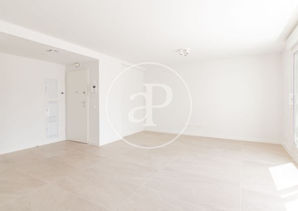 Penthouse for rent in Canillas (Hortaleza)