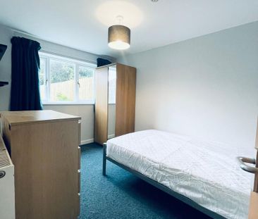 6 bedroom house to rent - Photo 5