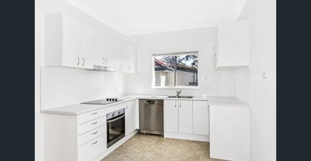 FAMILY HOME IN SOUGHT AFTER STREET - Photo 5