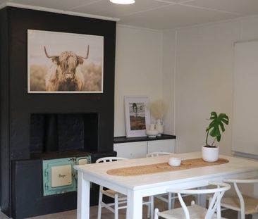 Fully Furnished & Newly Renovated Unit in the Heart of Kiama - Photo 4